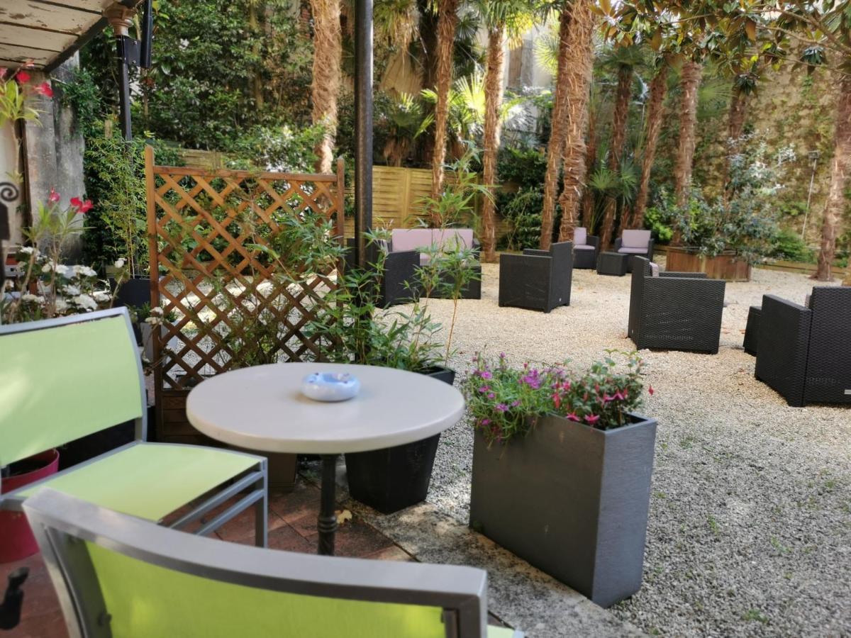 Le St Vincent Hotel Roquefort  Buitenkant foto