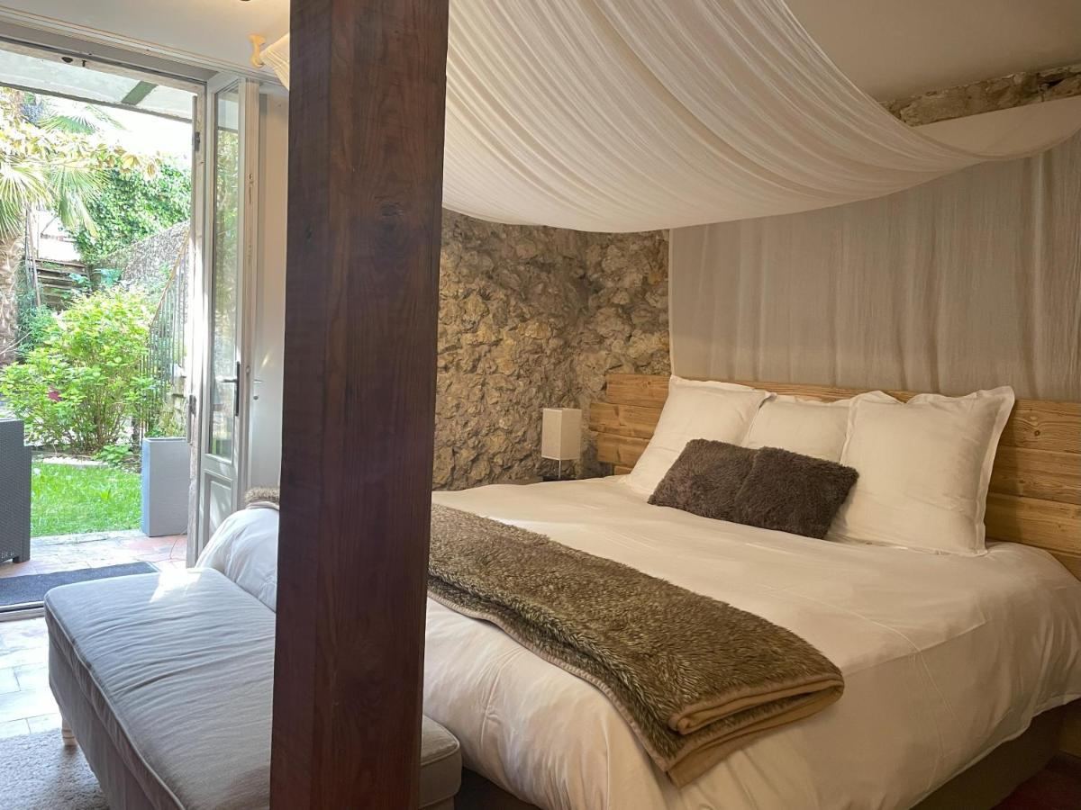 Le St Vincent Hotel Roquefort  Buitenkant foto