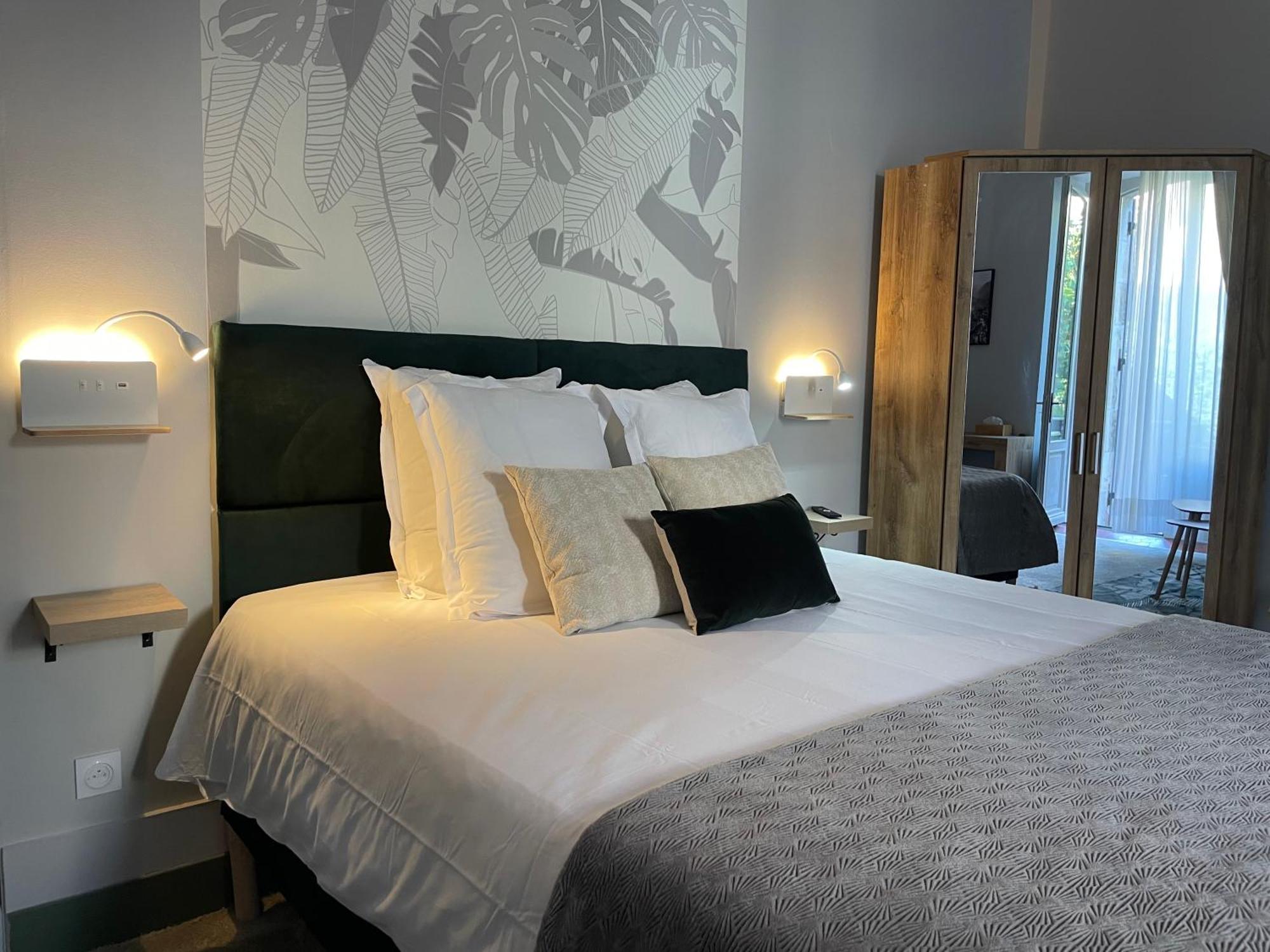 Le St Vincent Hotel Roquefort  Buitenkant foto