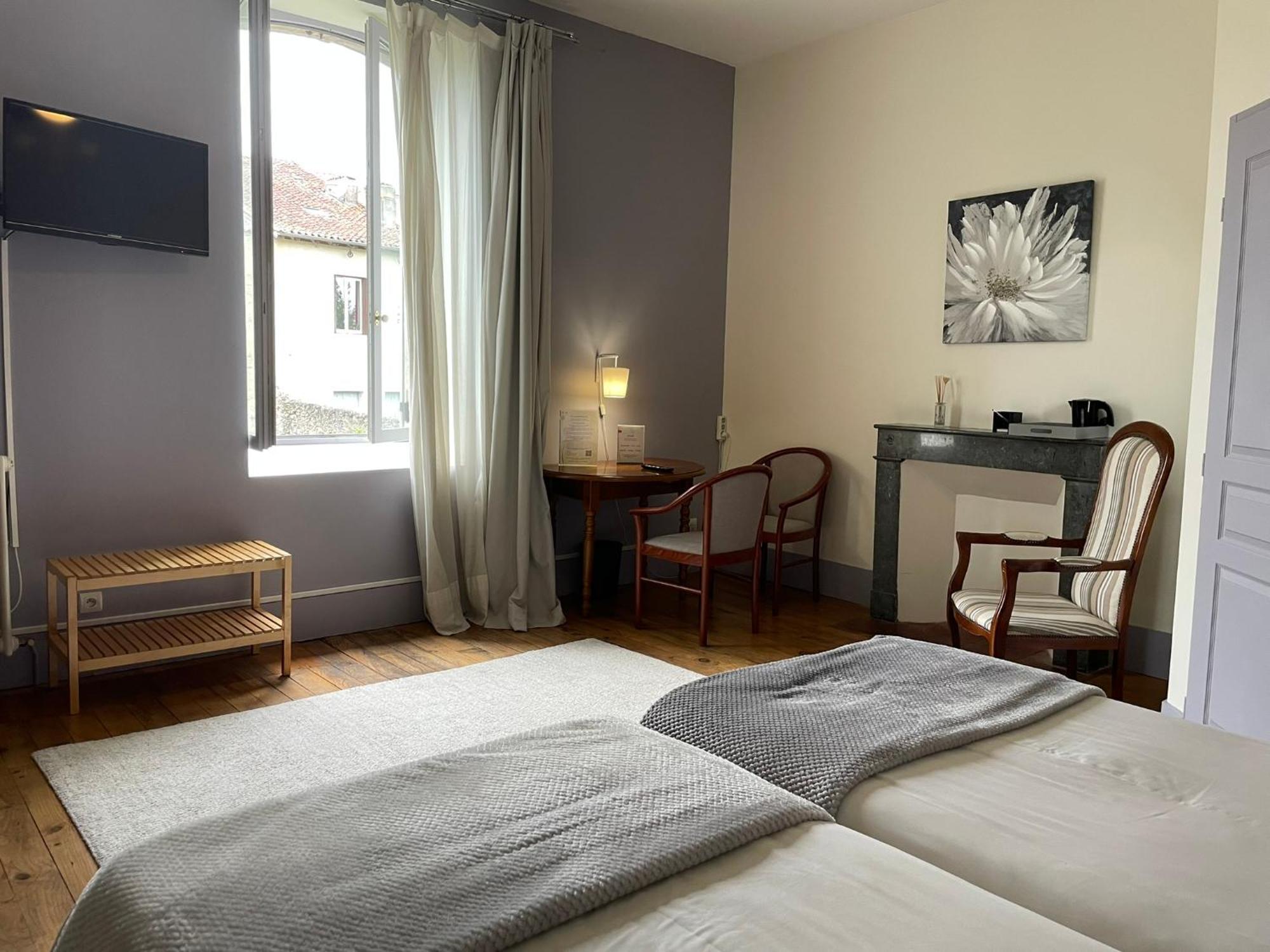 Le St Vincent Hotel Roquefort  Buitenkant foto