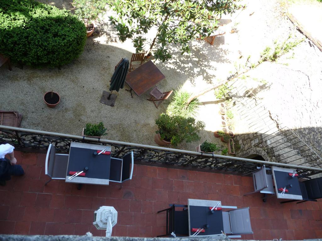 Le St Vincent Hotel Roquefort  Buitenkant foto