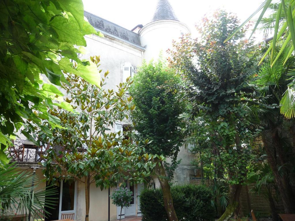 Le St Vincent Hotel Roquefort  Buitenkant foto